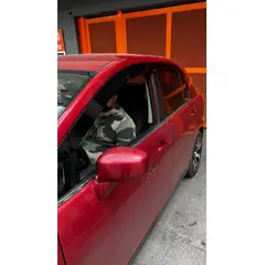 GENERICO - Bota Aguas de Acrílico 2mm plano Negro Brillante a Medida para auto Nissan Tiida Japonés 2004 a 2012