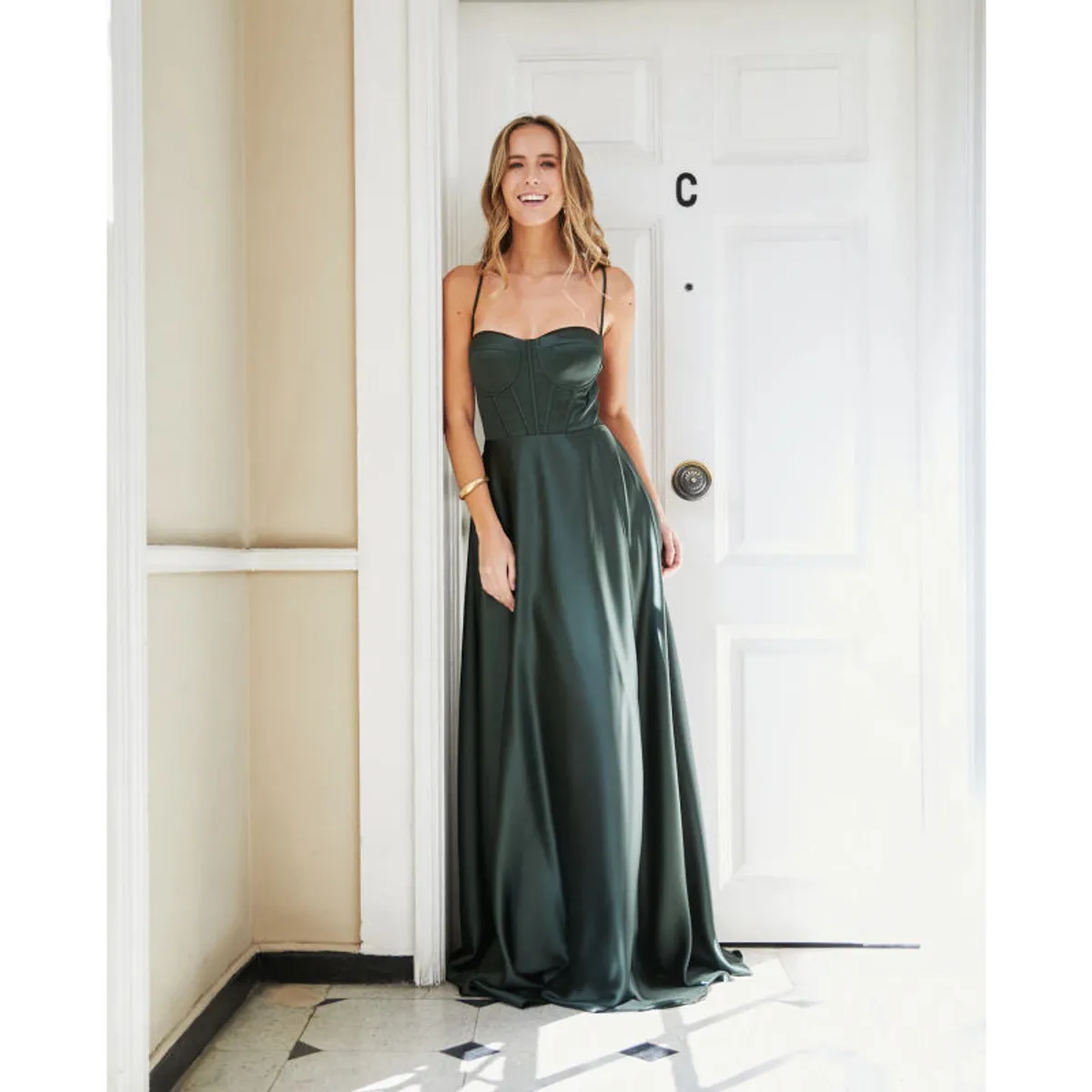 MI PLACARD - Vestido Largo de Fiesta Laureta Verde Olivo