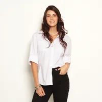 BLUSA MANGA 3/4 ABOTONADA EN EL DELANTERO