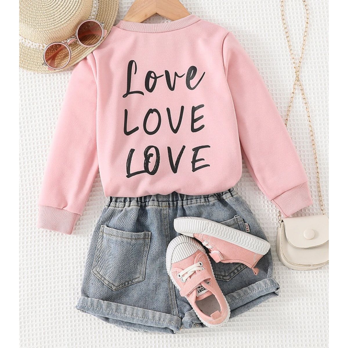 KIRAMA CLOTHING STORE - Polerón Infantil con Estampado “LOVE”  Rosa