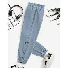 KIRAMA CLOTHING STORE - Jogger Infantil con Parche “California Golden State” Azul Neblina