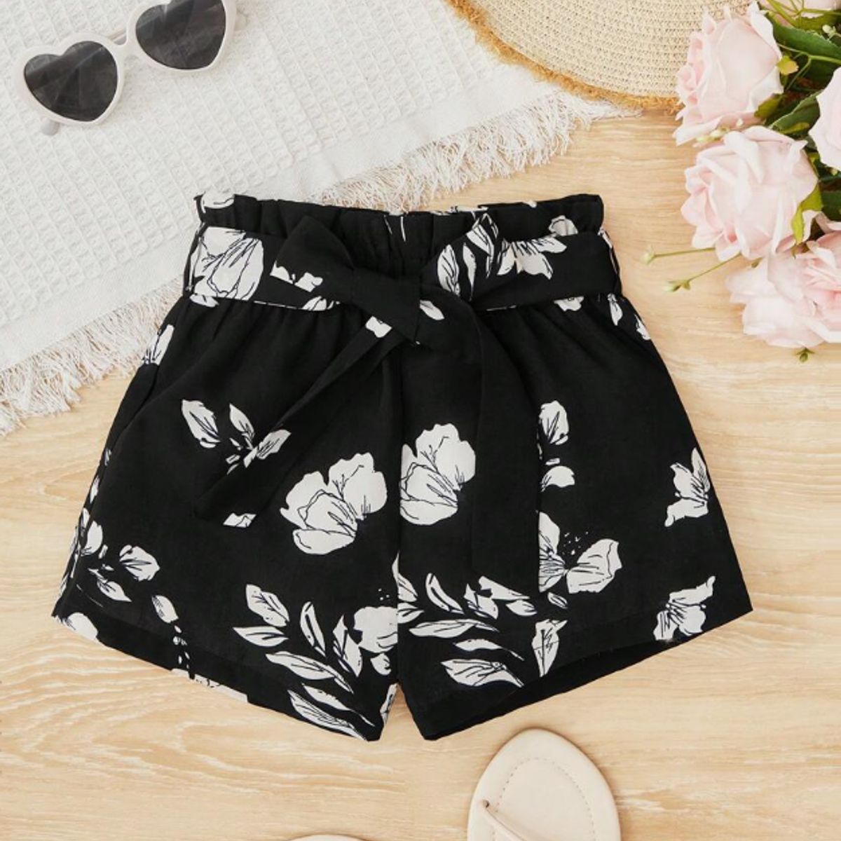 KIRAMA CLOTHING STORE - Shorts Niña Negros Estampado Floral Bohemio