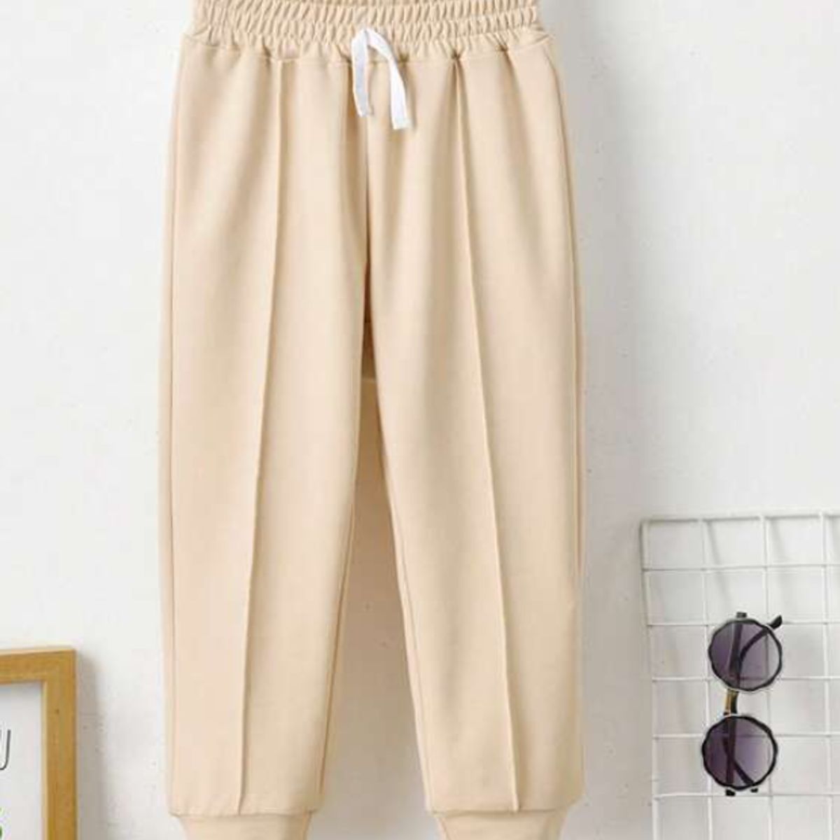 KIRAMA CLOTHING STORE - Pantalón Jogger Niños Básico 100% Algodón Beige