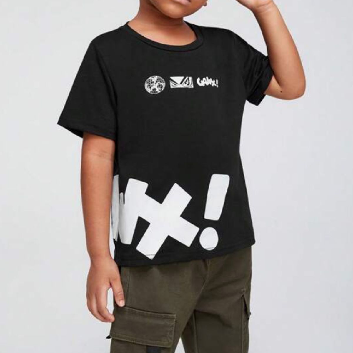 KIRAMA CLOTHING STORE - Polera niño manga corta estampada letras negra