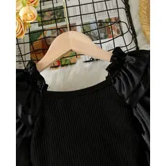 KIRAMA CLOTHING STORE - Vestido corto ajustado niña negro con mangas farol