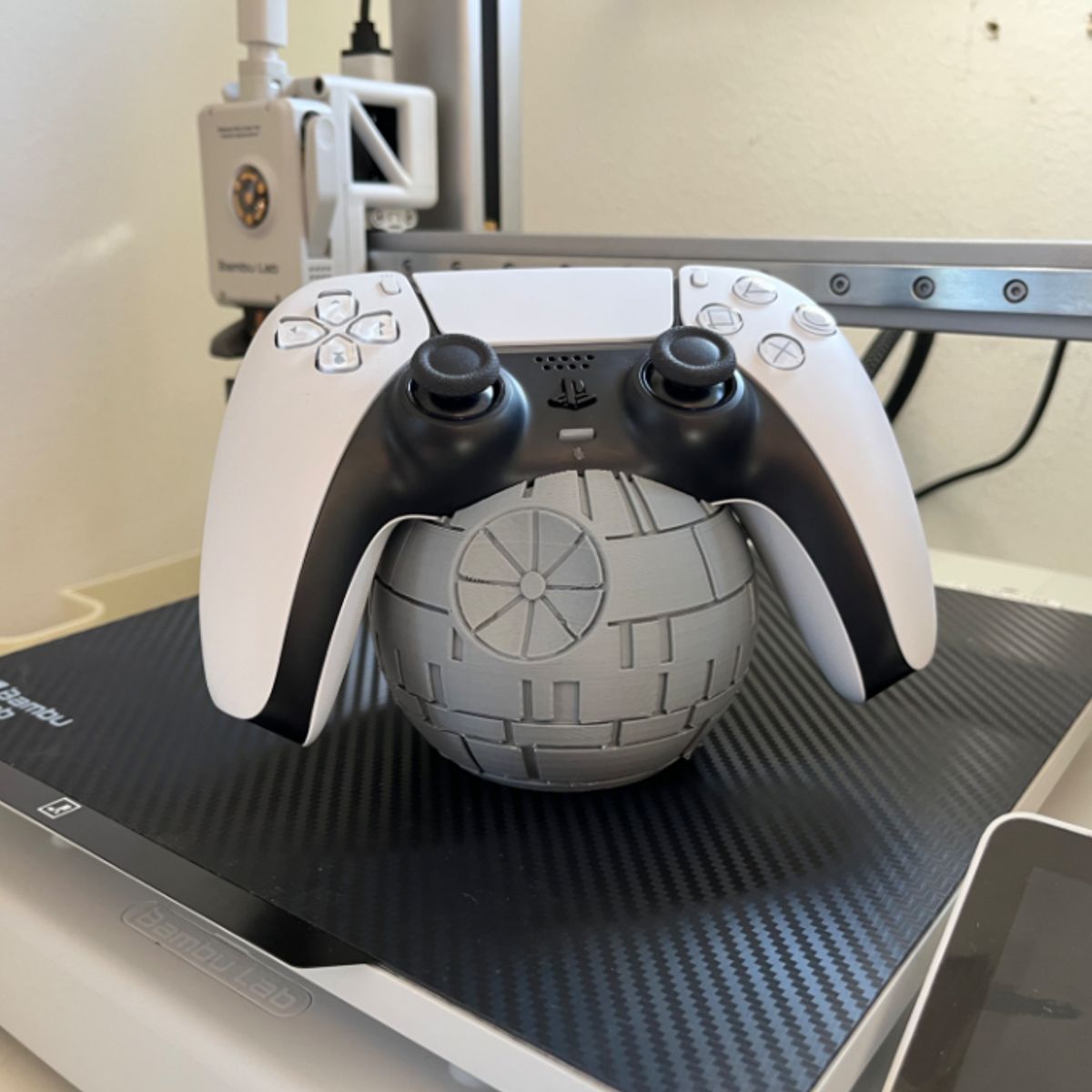 GENERICO - Soporte para Mando ps5- Nave Espacial Redonda