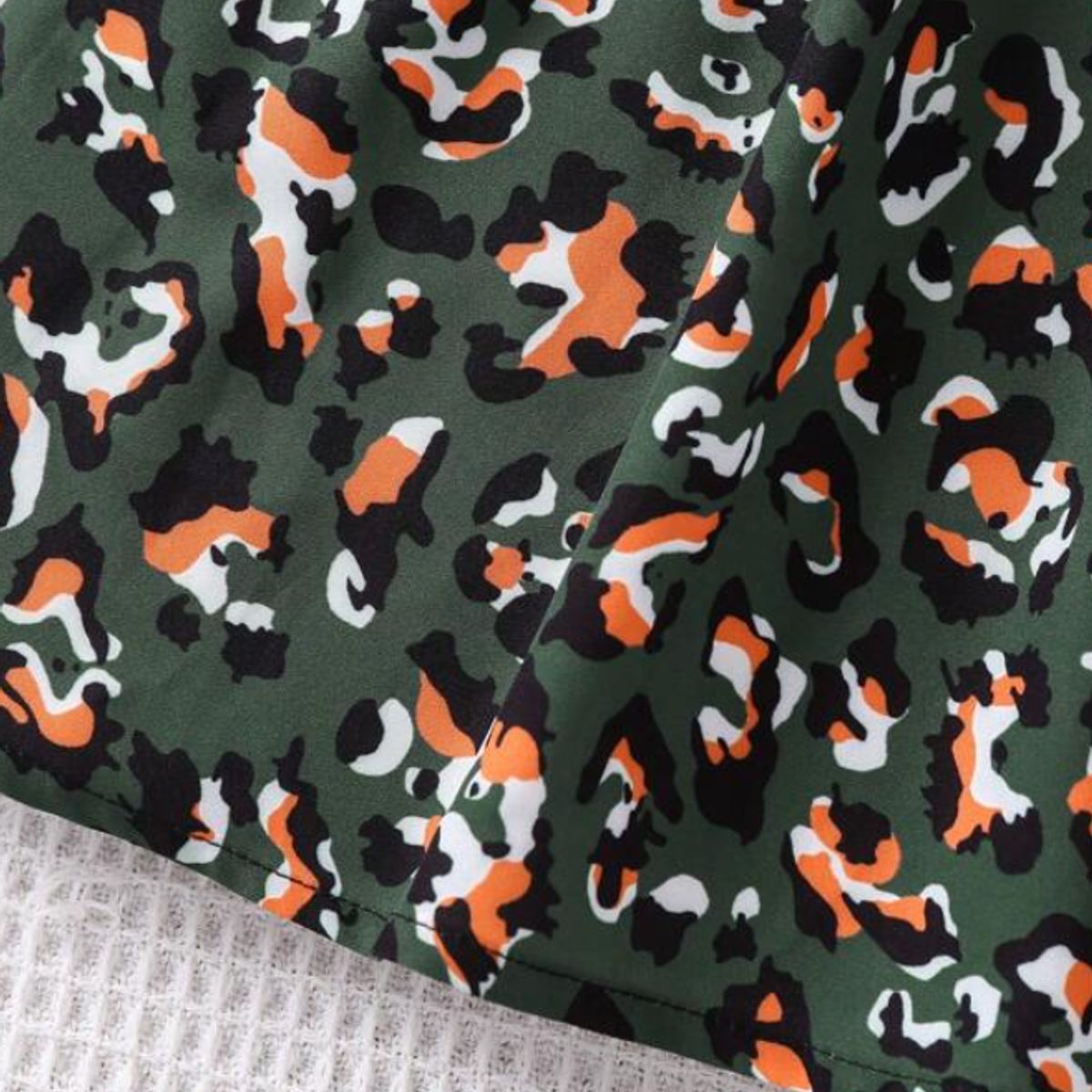 KIRAMA CLOTHING STORE - Vestido Infantil Estampado Multicolor con Volantes  Altura Rodilla