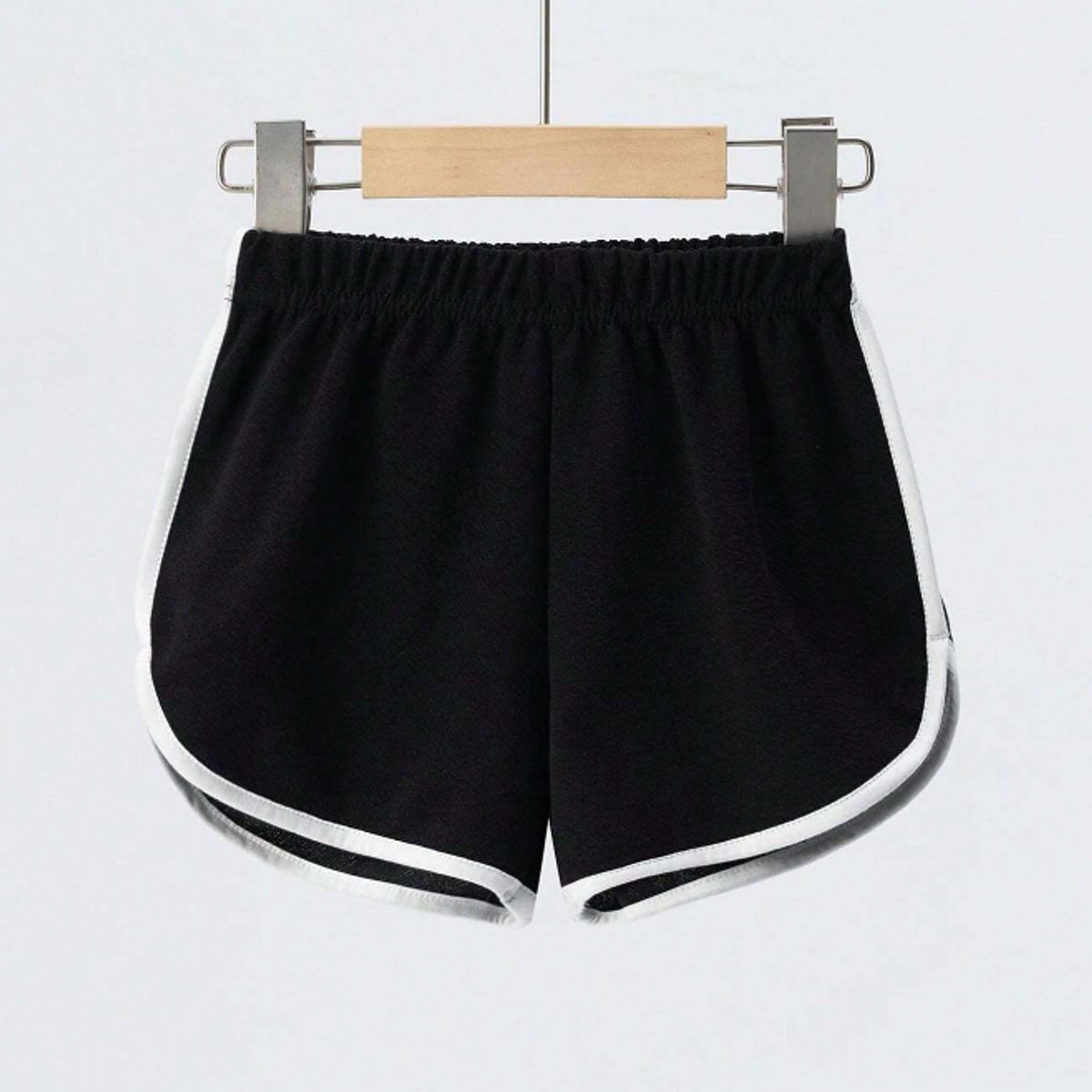 KIRAMA CLOTHING STORE - Short Infantil Negro con Ribete Blanco