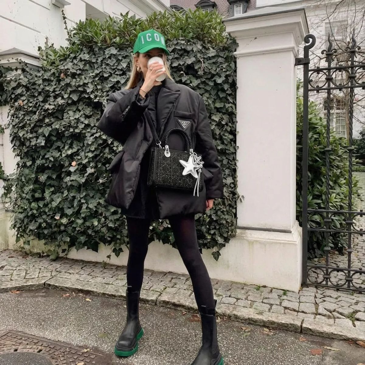 BOVINITA - Cartera Mujer Bandolera Handbag Negra Colgante Estrella