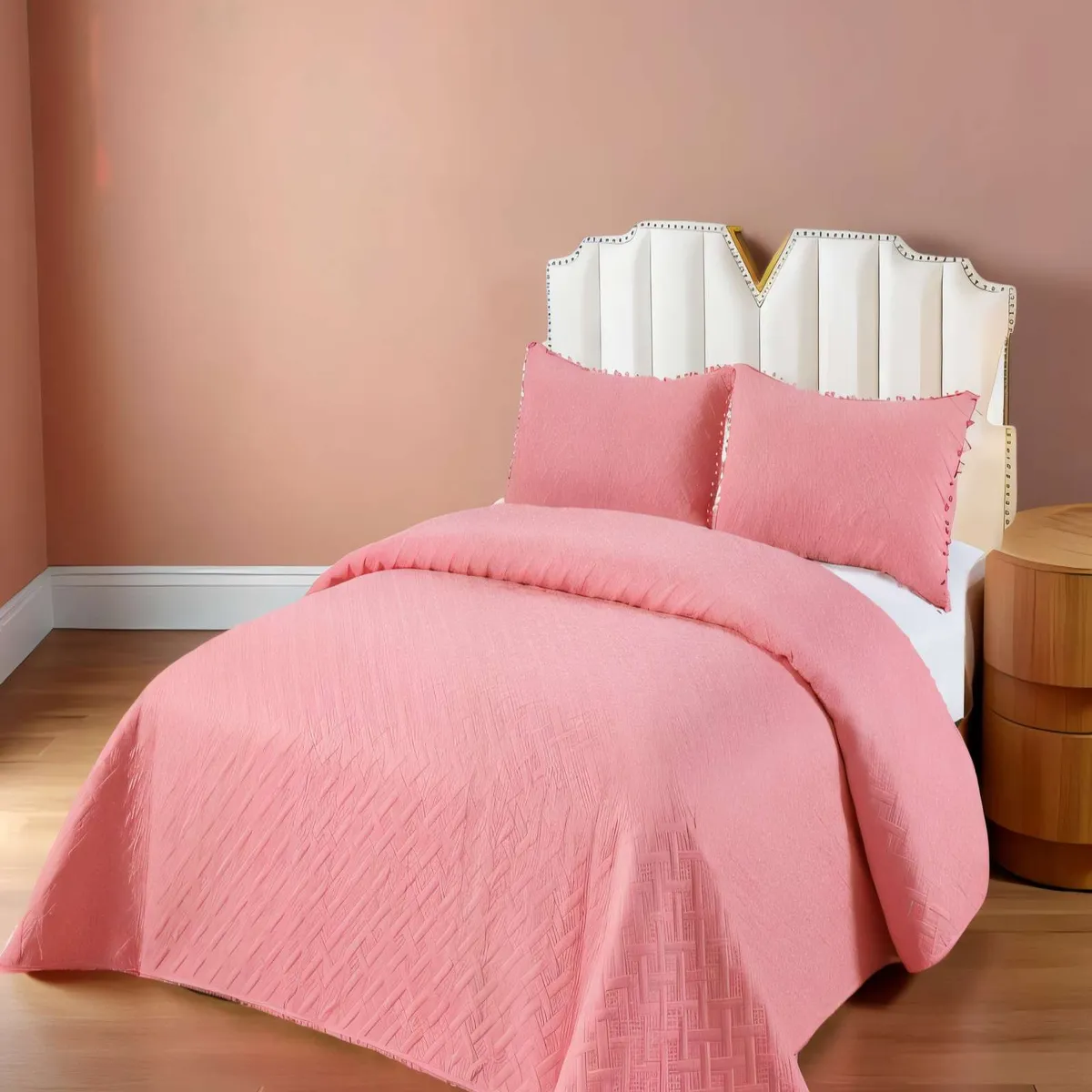 GENERICO - CUBRECAMA UNICOLOR CON POMPON KING COLOR ROSADO