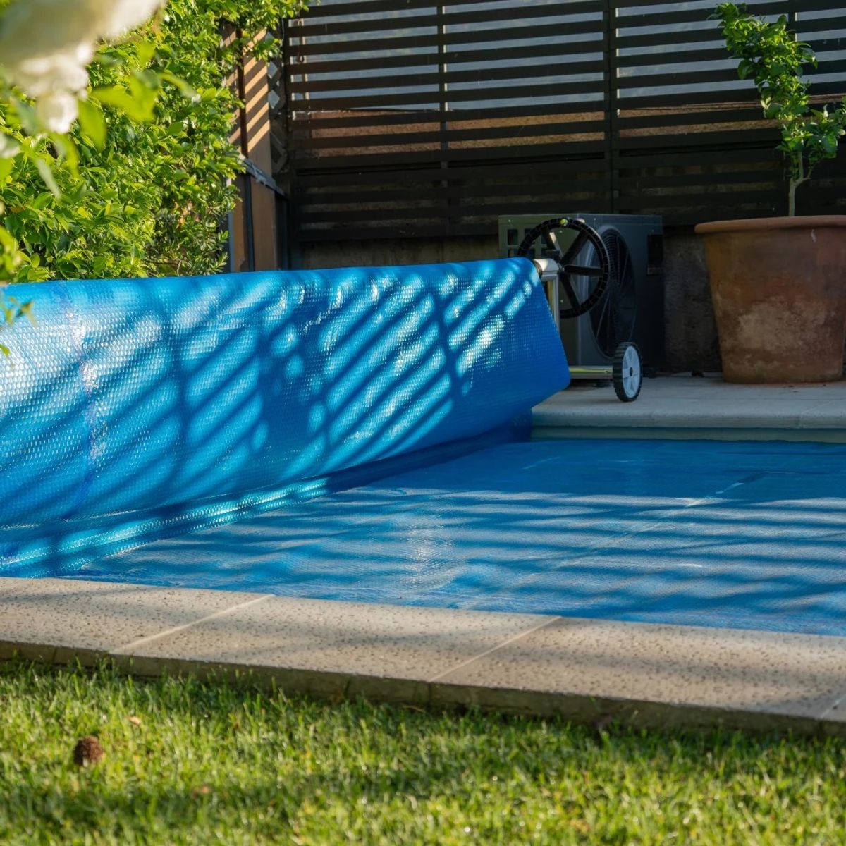 KALTEMP - Manta Térmica Cubre Piscinas Double Bubble Kaltemp 5x8 mts - Blue/Silver 500 Micras