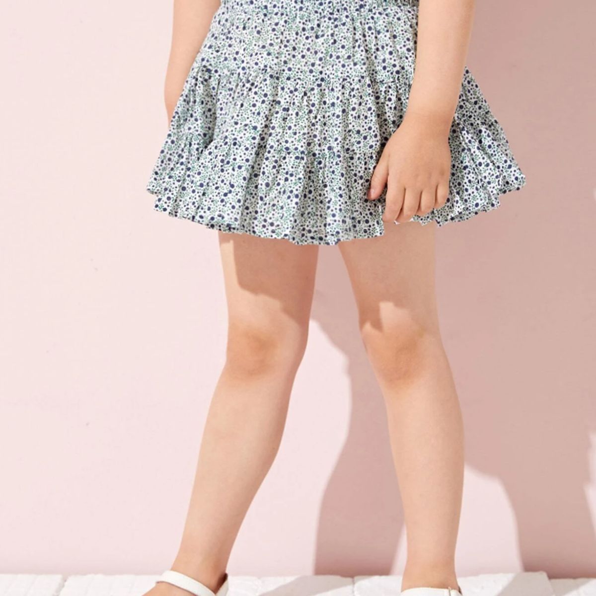 KIRAMA CLOTHING STORE - Falda Infantil Campana Floral con Cintura Alta  Multicolor