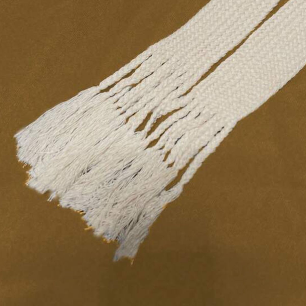 KIRAMA CLOTHING STORE - Pantalón Hombre Pierna Ancha Estilo Folk  Caqui