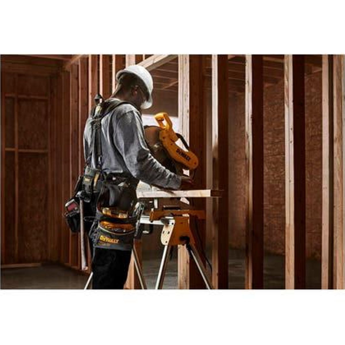 DEWALT - CINTURON Y TIRANTES PROFDEWALT DWST540602