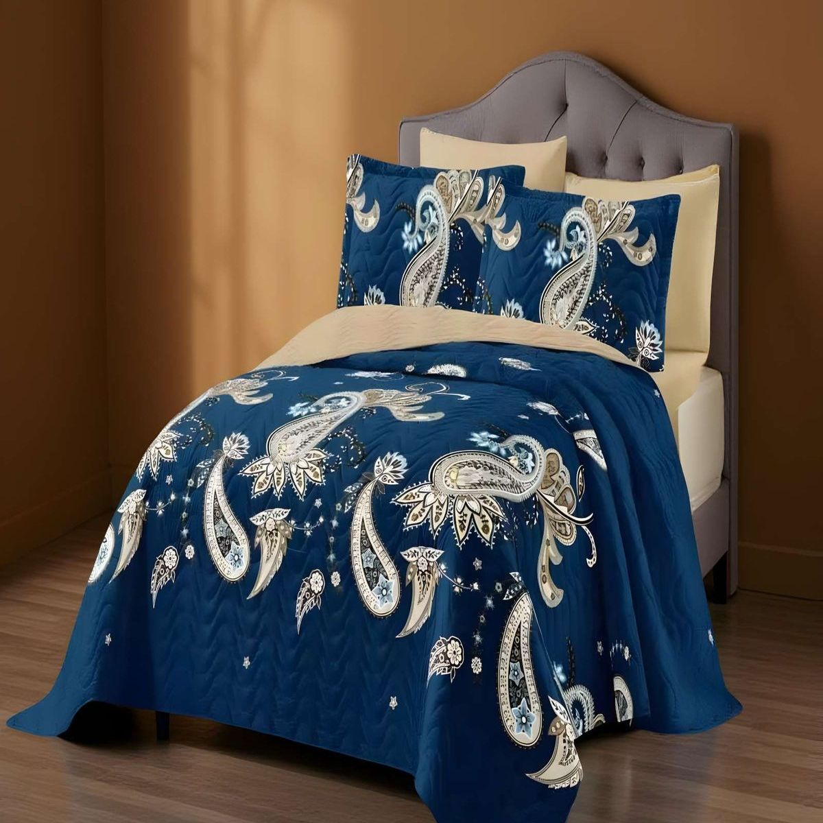 GENERICO - CUBRECAMA CON DISEÑOS  KING 250 X 270 CM + 2 ALMOHADAS P03