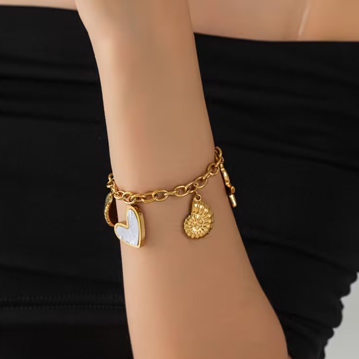 GENERICO - Pulsera Dijes Marinos Dorada Acero Inoxidable - Playero Mujer
