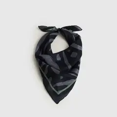 LOUNGE - Bandana Cuadrada