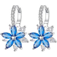 Aretes Cuadrados De Cristal Chapados En Oro