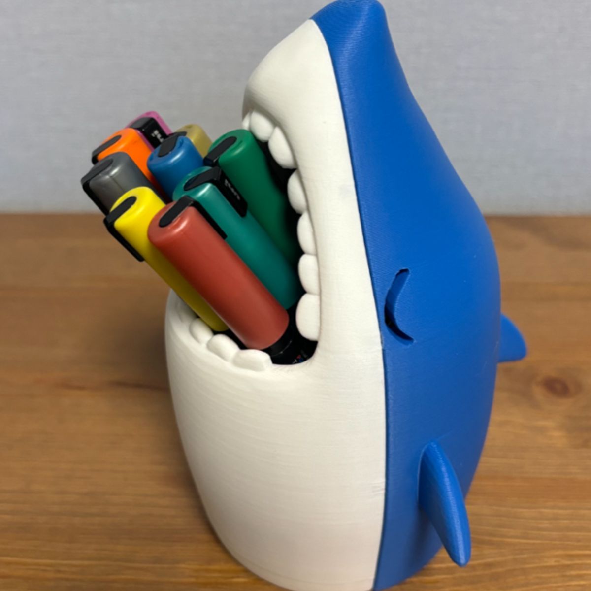 GENERICO - Portalápices de Tiburón