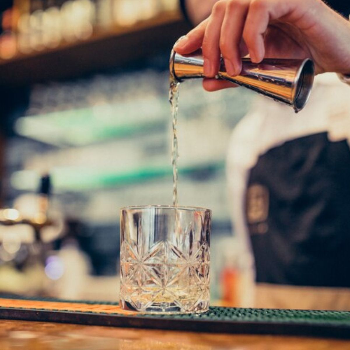 STOLICHNAYA - 12 Miniaturas Vodka Stolichnaya Original, Pet (50 ml)