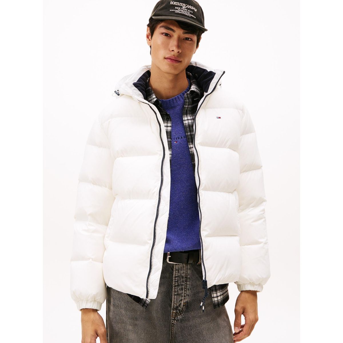 TOMMY HILFIGER - Parka Essential Acolchada Con Gorro Blanco Tommy Jeans