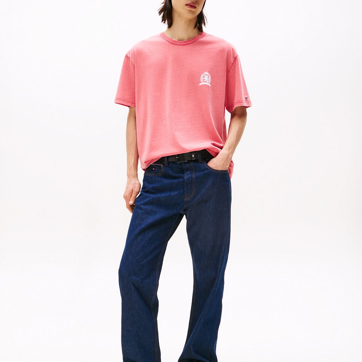 TOMMY HILFIGER - Polera Relaxed  Fit Crest Logo Rosado Tommy Jeans