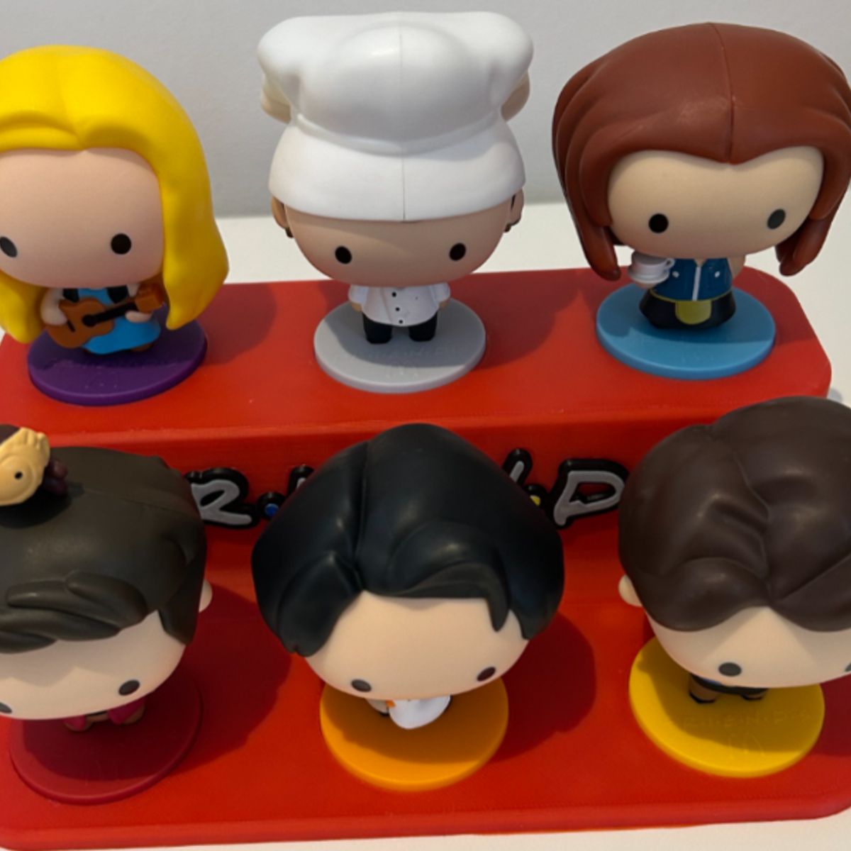 GENERICO - Podio para figuras de McDonalds Friends