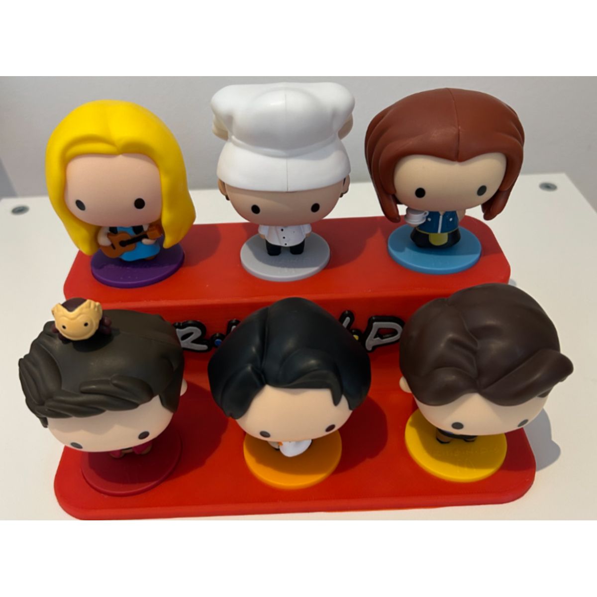 GENERICO - Podio para figuras de McDonalds Friends