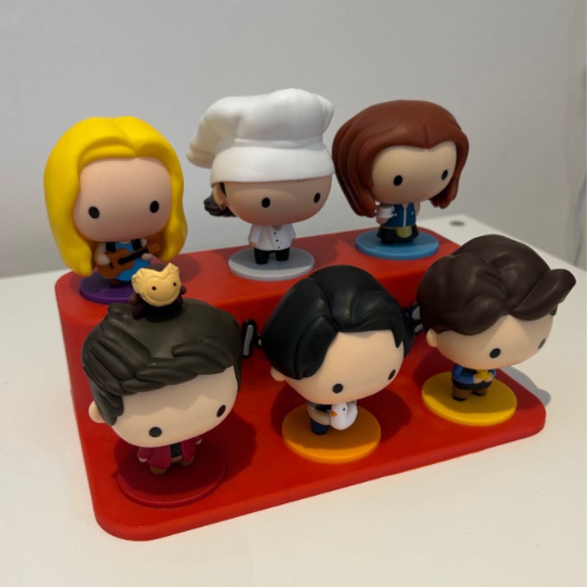GENERICO - Podio para figuras de McDonalds Friends