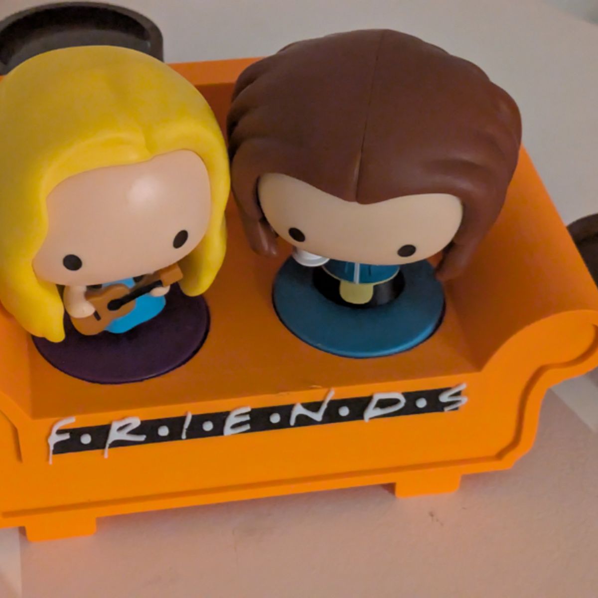 GENERICO - Sofá amigos Mcdonalds para 6 figuras