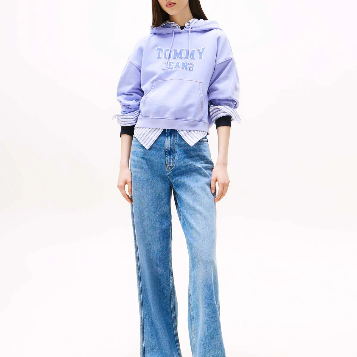 TOMMY HILFIGER - Polerón Hoodie Crop Relaxed Con Logo Lila Tommy Jeans