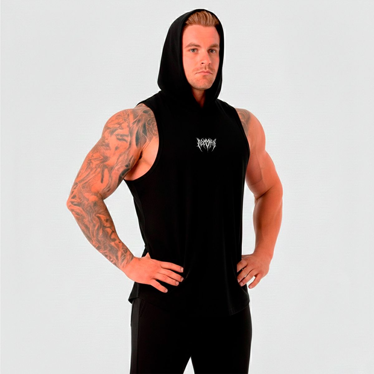 ADEMAN - Polera Musculosa Gothic con capucha