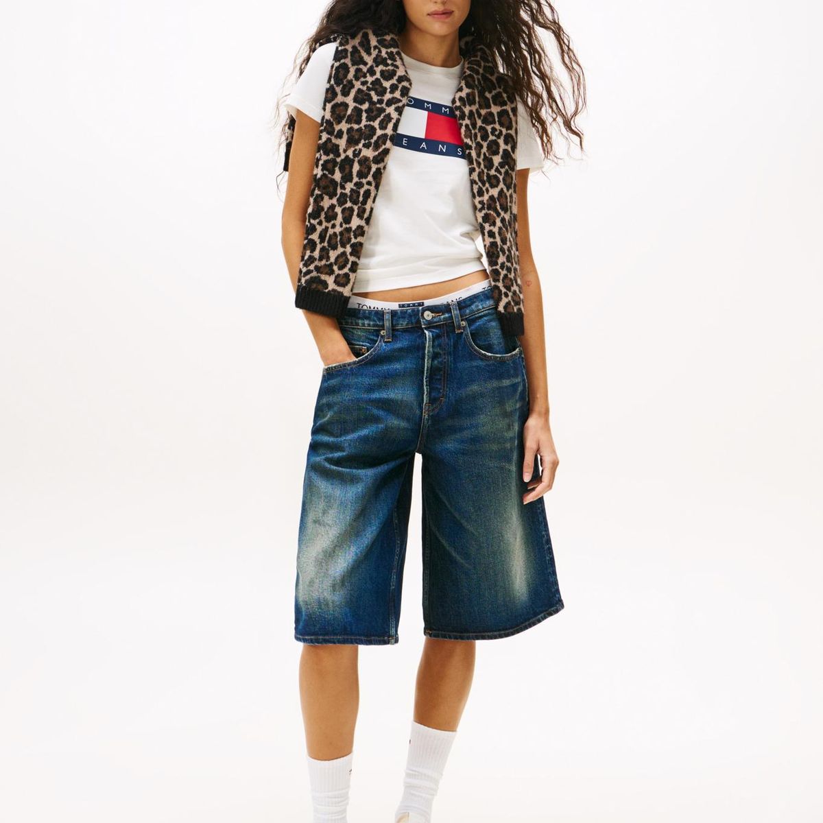 TOMMY HILFIGER - Polera Soft Flag Logo Blanco Tommy Jeans