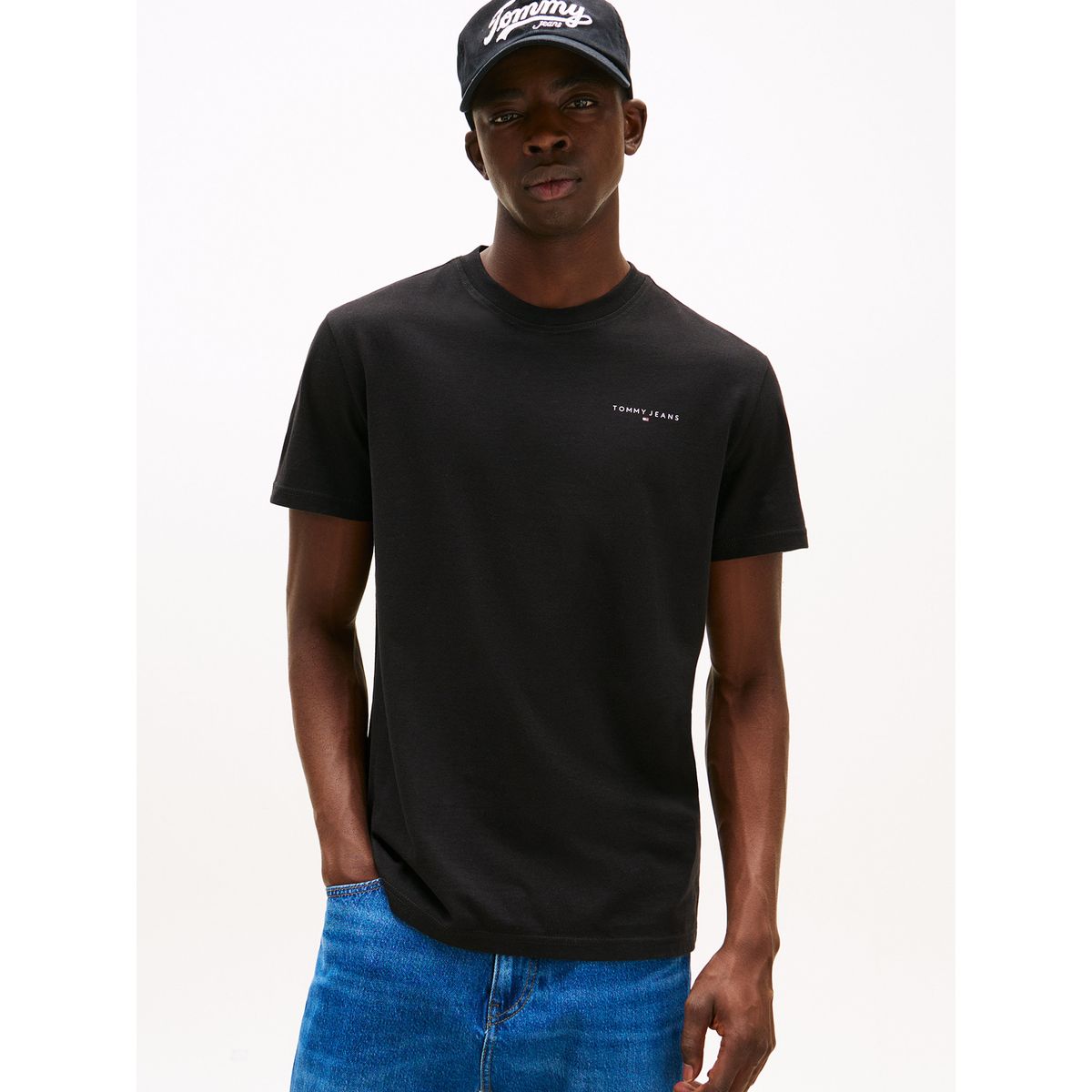 TOMMY HILFIGER - Polera Con Logo Lineal Slim Fit Negro Tommy Jeans
