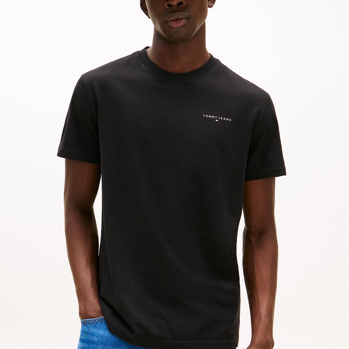 TOMMY HILFIGER - Polera Con Logo Lineal Slim Fit Negro Tommy Jeans