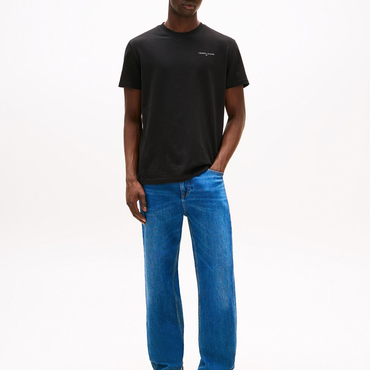 TOMMY HILFIGER - Polera Con Logo Lineal Slim Fit Negro Tommy Jeans