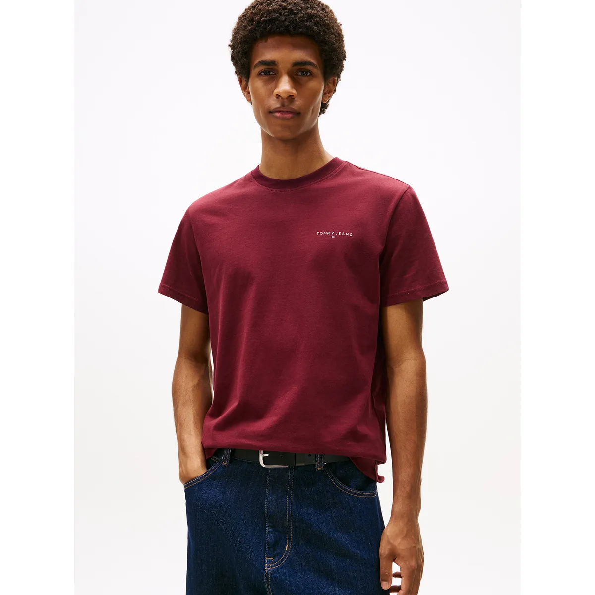 TOMMY HILFIGER - Polera Con Logo Lineal Slim Fit Burdeo Tommy Jeans