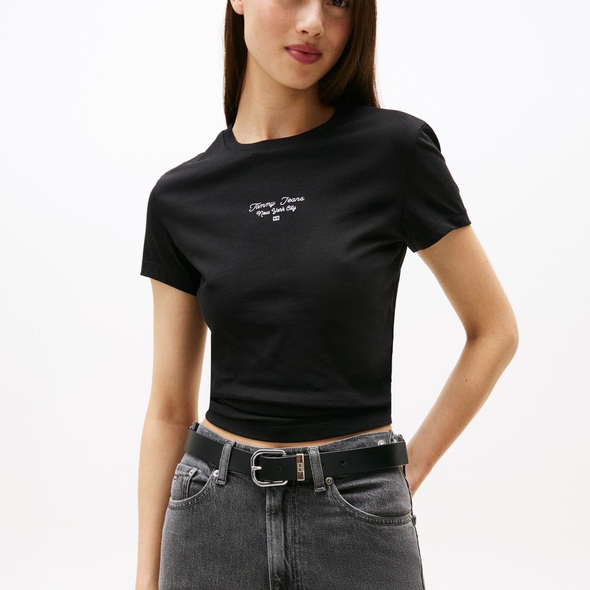 TOMMY HILFIGER - Polera Slim Fit Logo Essential Negro Tommy Jeans