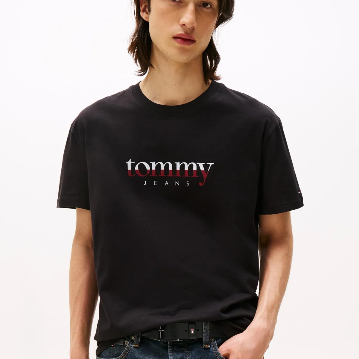 TOMMY HILFIGER - Polera De Punto Con Logo Negro Tommy Jeans