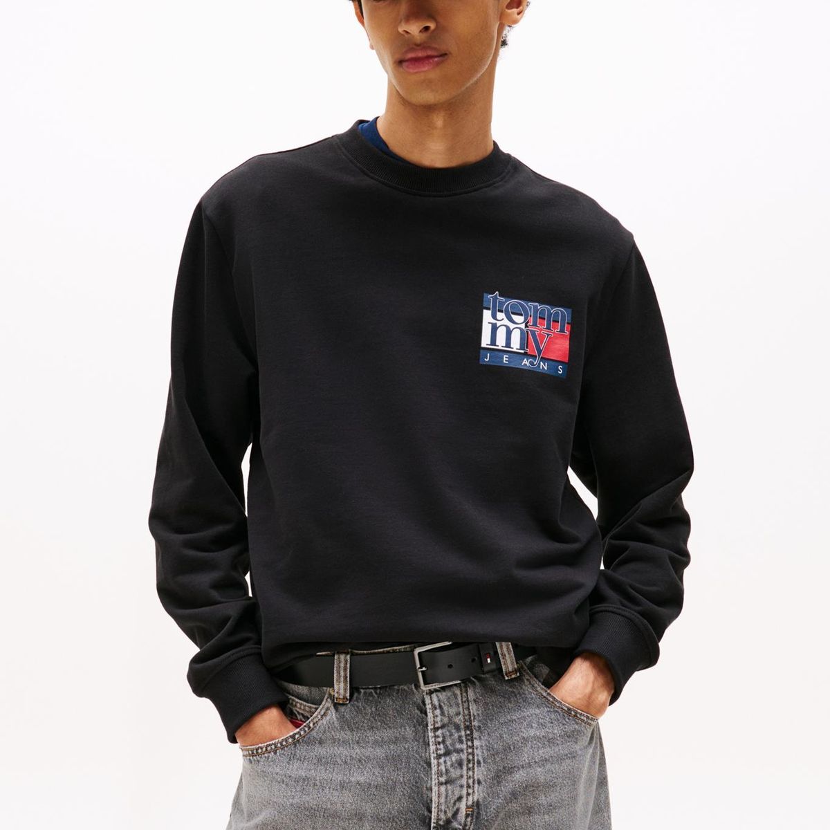 TOMMY HILFIGER - Polerón Regular Fit Con Logo Negro Tommy Jeans