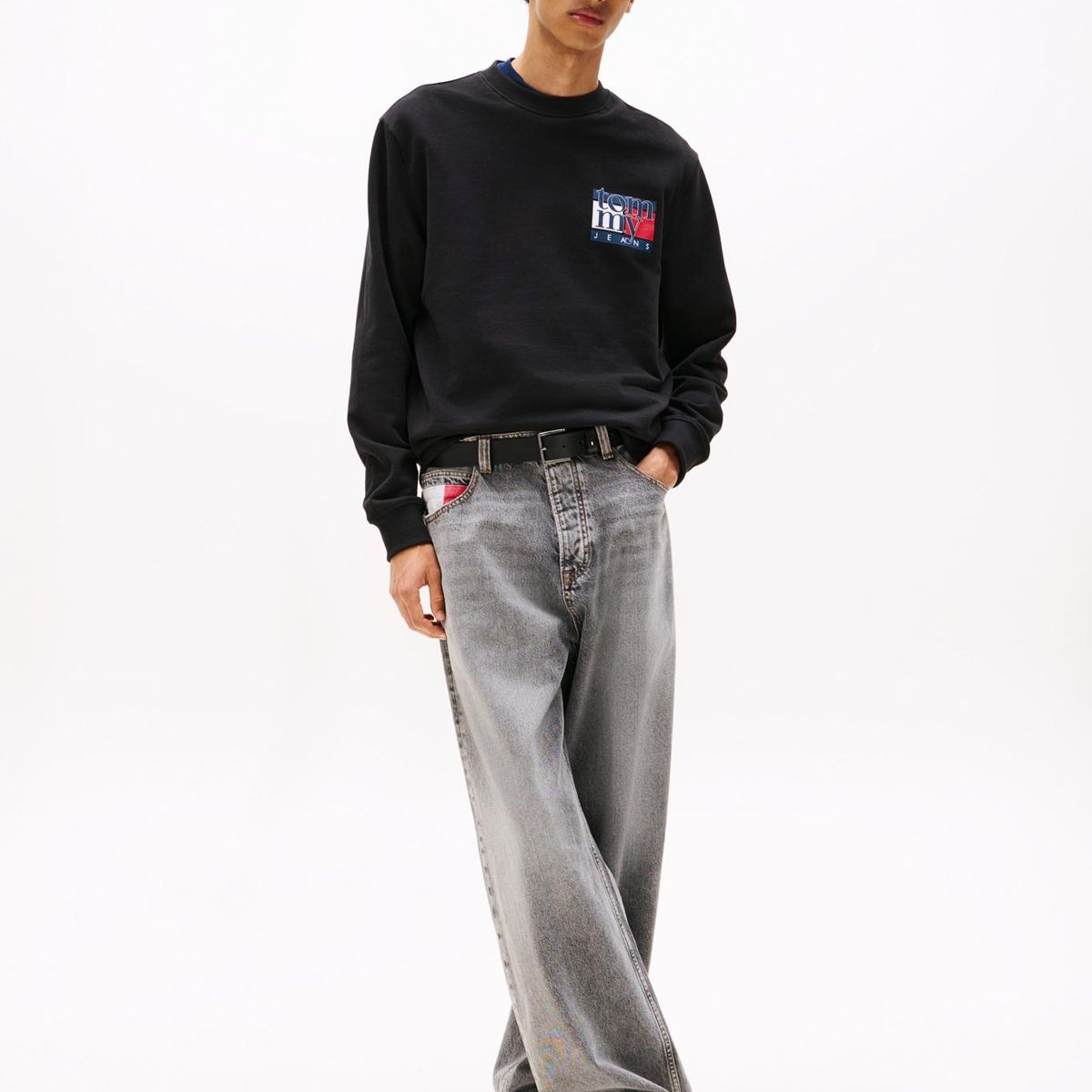 TOMMY HILFIGER - Polerón Regular Fit Con Logo Negro Tommy Jeans