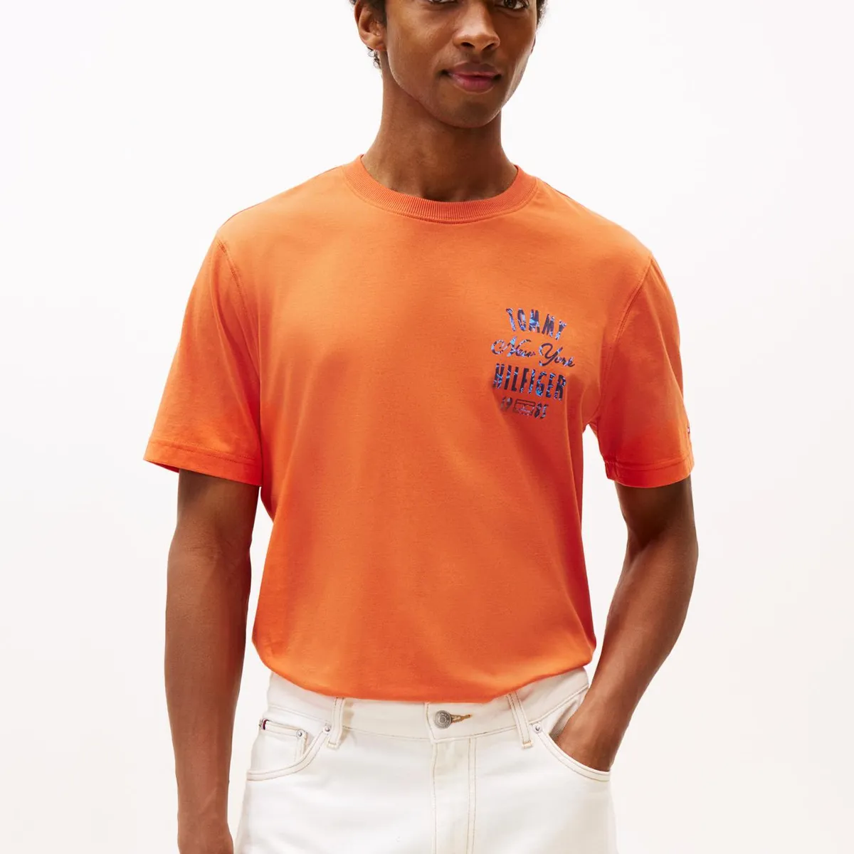 TOMMY HILFIGER - Polera Con Logo Gráfico Regular Fit Naranja Tommy Hilfiger