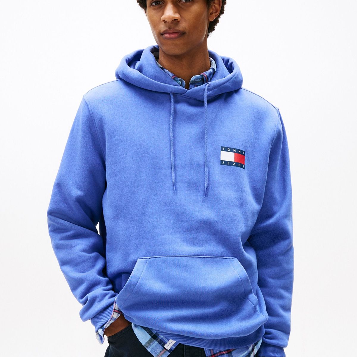TOMMY HILFIGER - Polerón Hoodie Essential Con Logo Azul Tommy Jeans