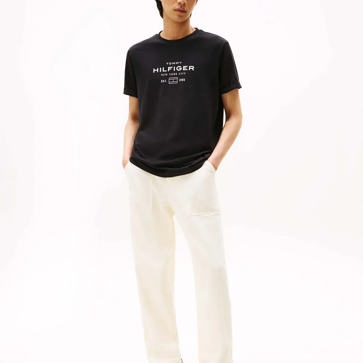 TOMMY HILFIGER - Polera Stack Graphic Logo Negro Tommy Hilfiger