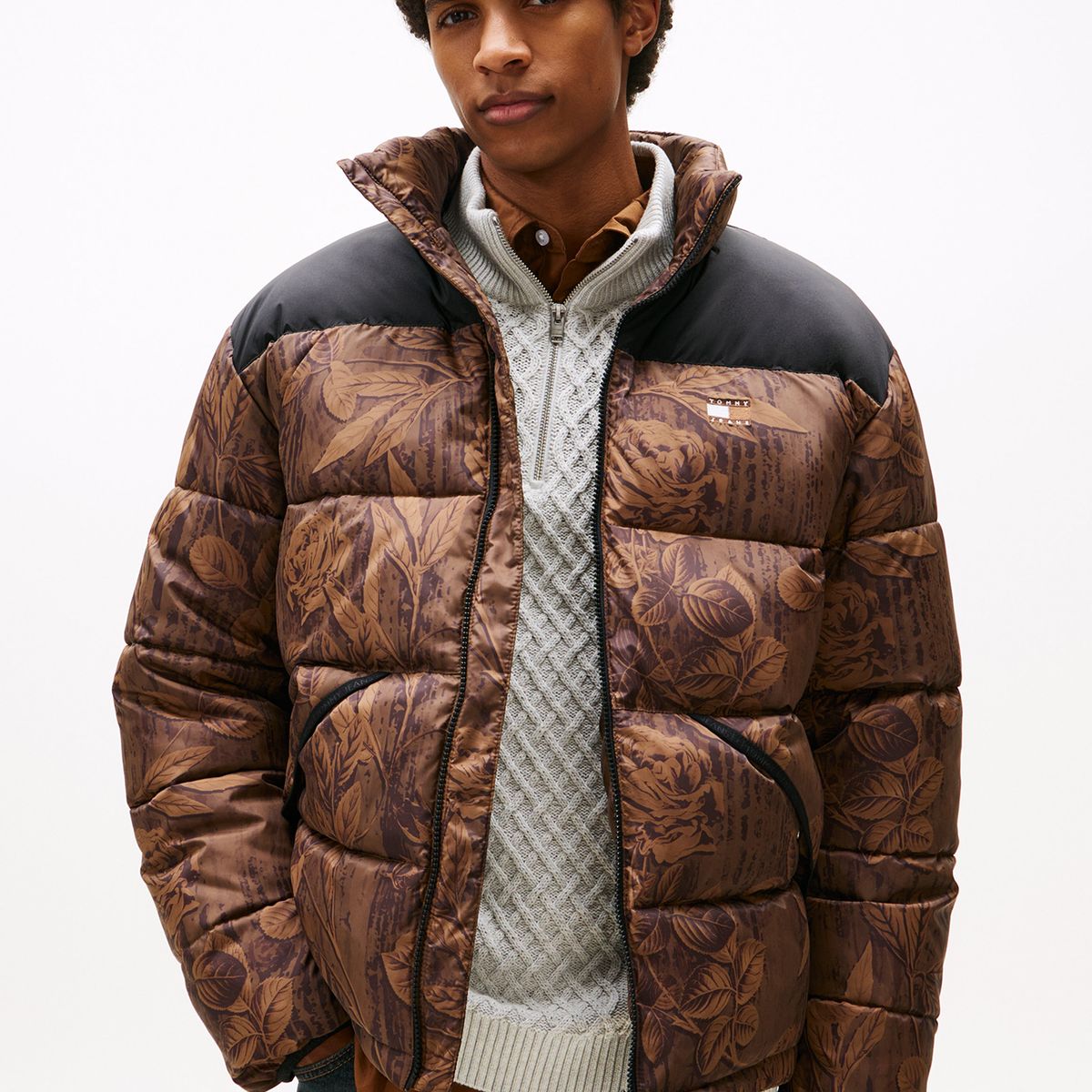 TOMMY HILFIGER - Parka Acolchada Relaxed Fit Café Tommy Jeans