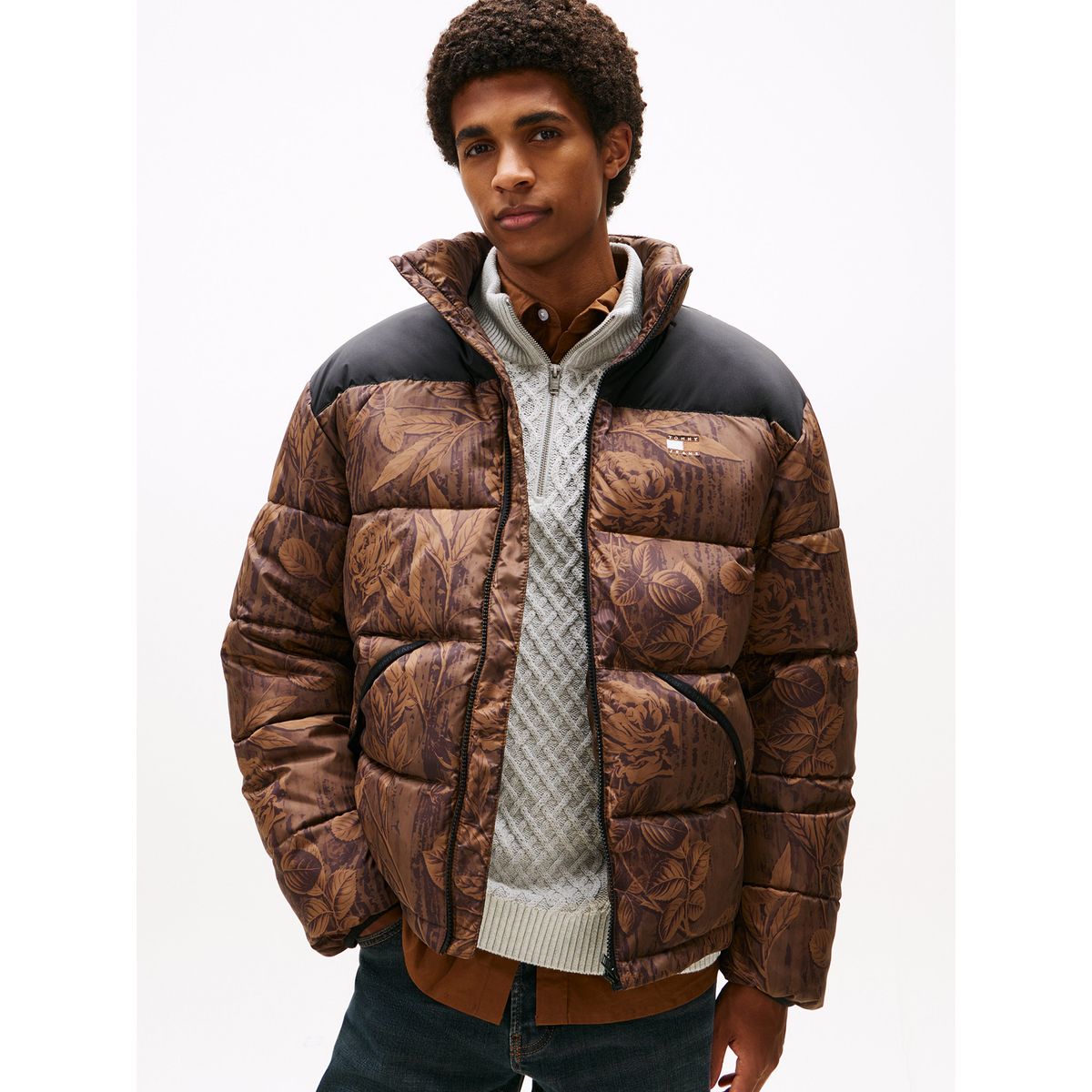 TOMMY HILFIGER - Parka Acolchada Relaxed Fit Café Tommy Jeans