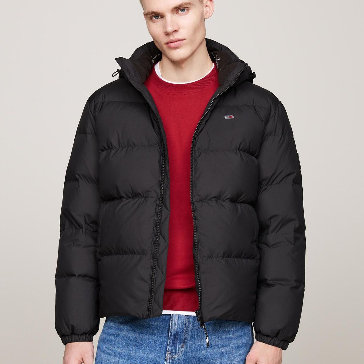 TOMMY HILFIGER - Parka Essential Acolchada Con Gorro Negro Tommy Jeans