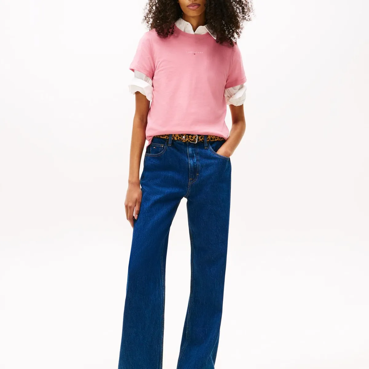 TOMMY HILFIGER - Polera Regular Fit Logo Lineal Rosado Tommy Jeans