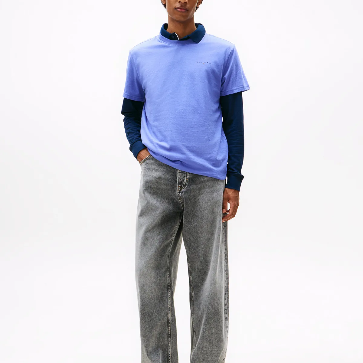 TOMMY HILFIGER - Polera Con Logo Lineal Slim Fit Azul Tommy Jeans