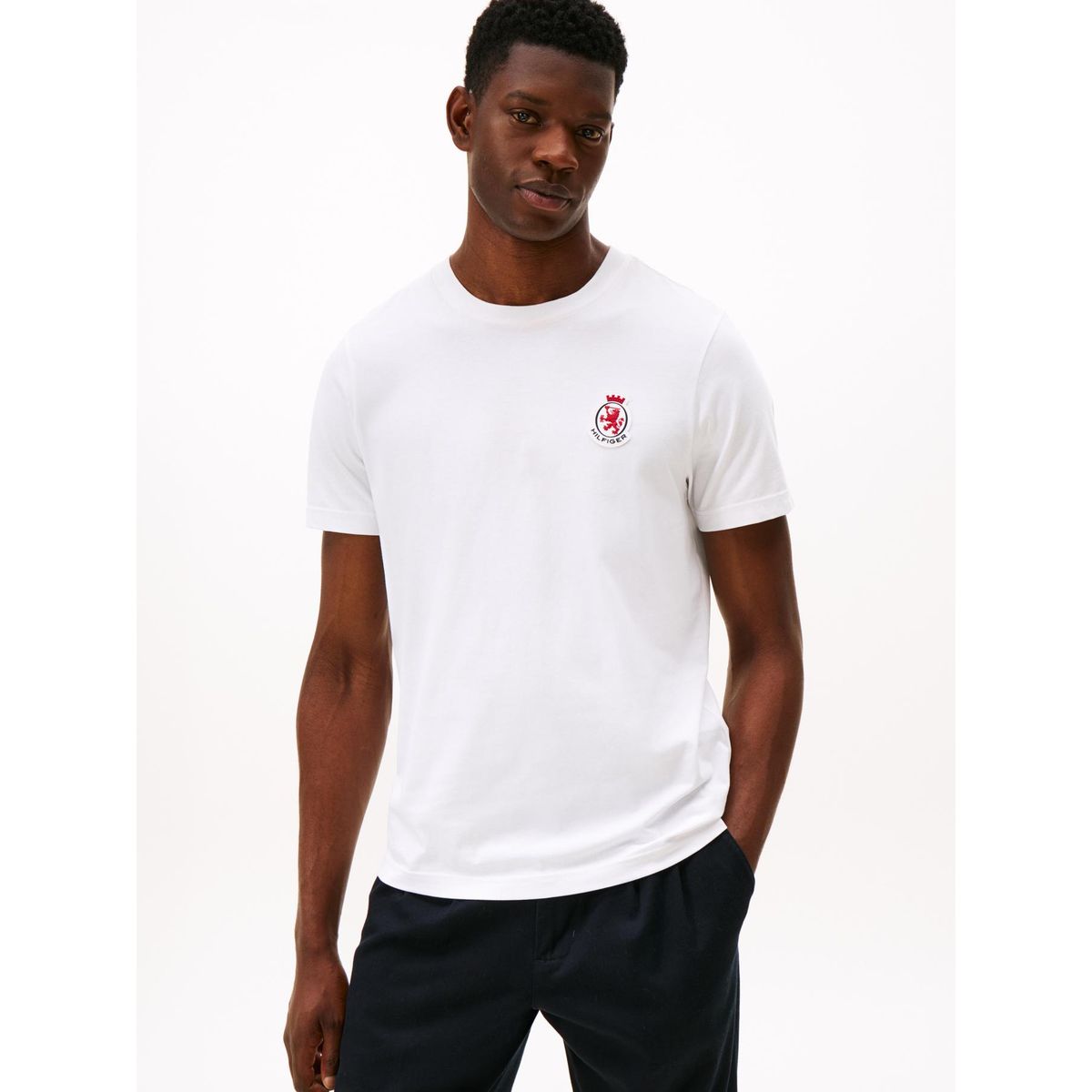 TOMMY HILFIGER - Polera Logo Crest Regular Fit Blanco Tommy Hilfiger